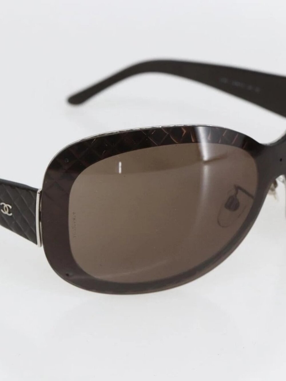 CHANEL Sunglasses plastic Brown CC - Picture 9 of 11